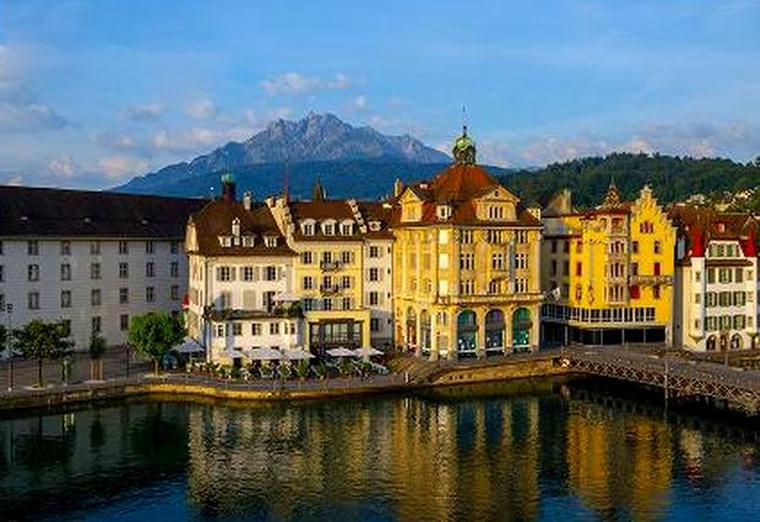 Zurich, Lake Zurich